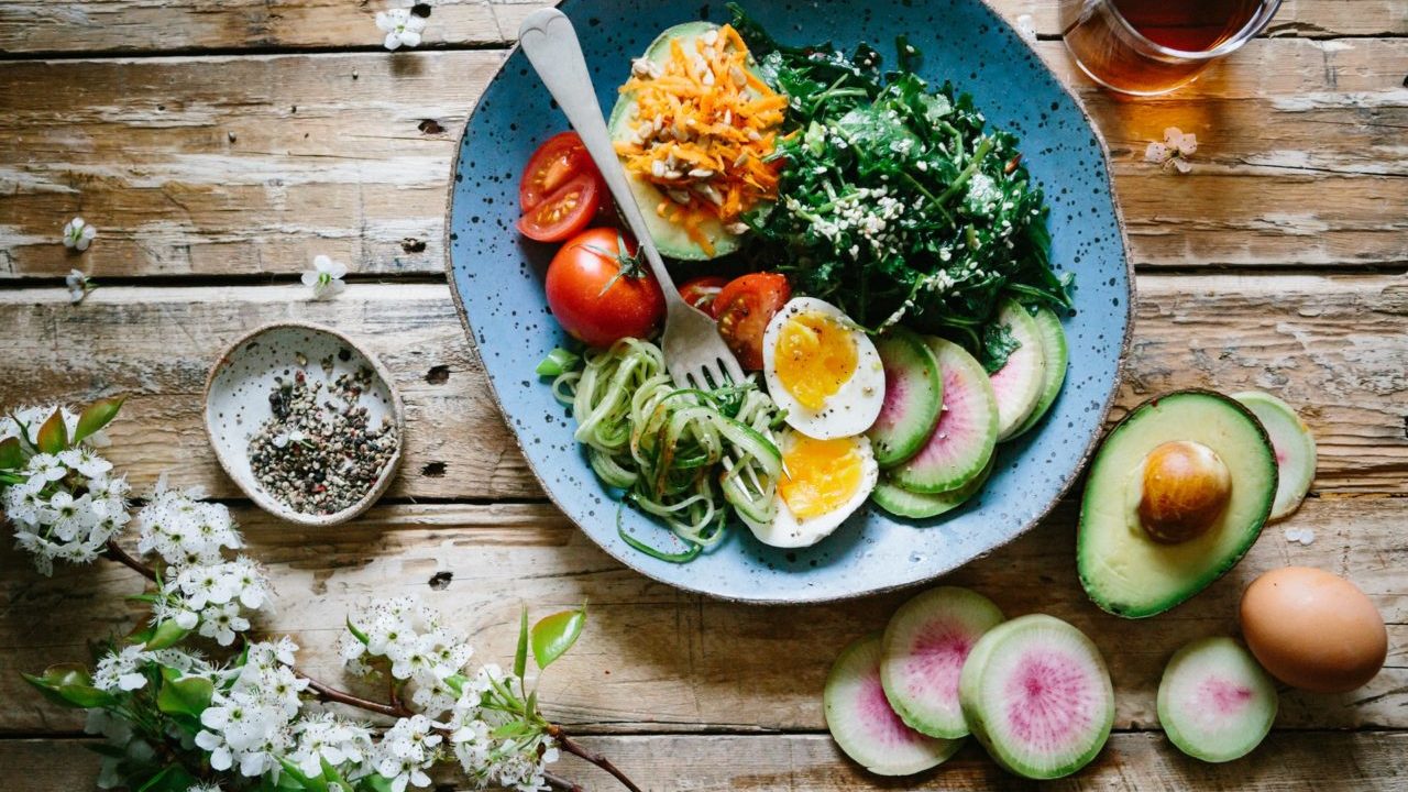 blue plate with healthy food